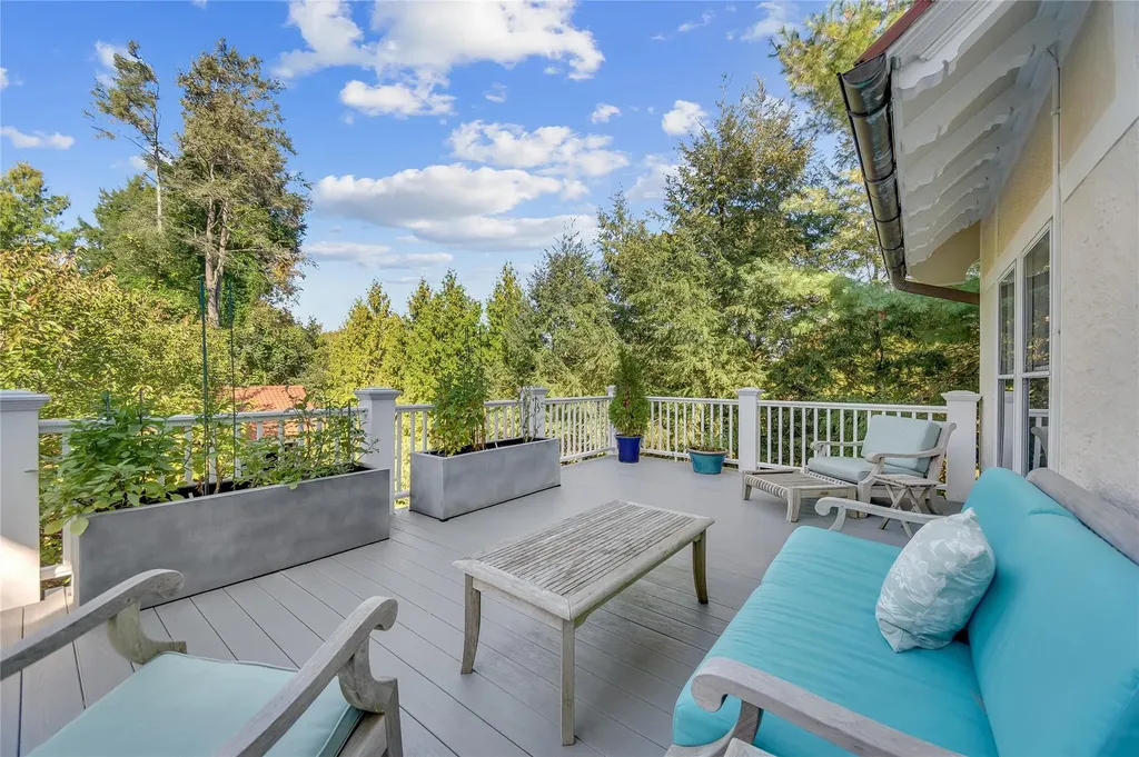 299 Pondfield Road Bronxville NY 10708
