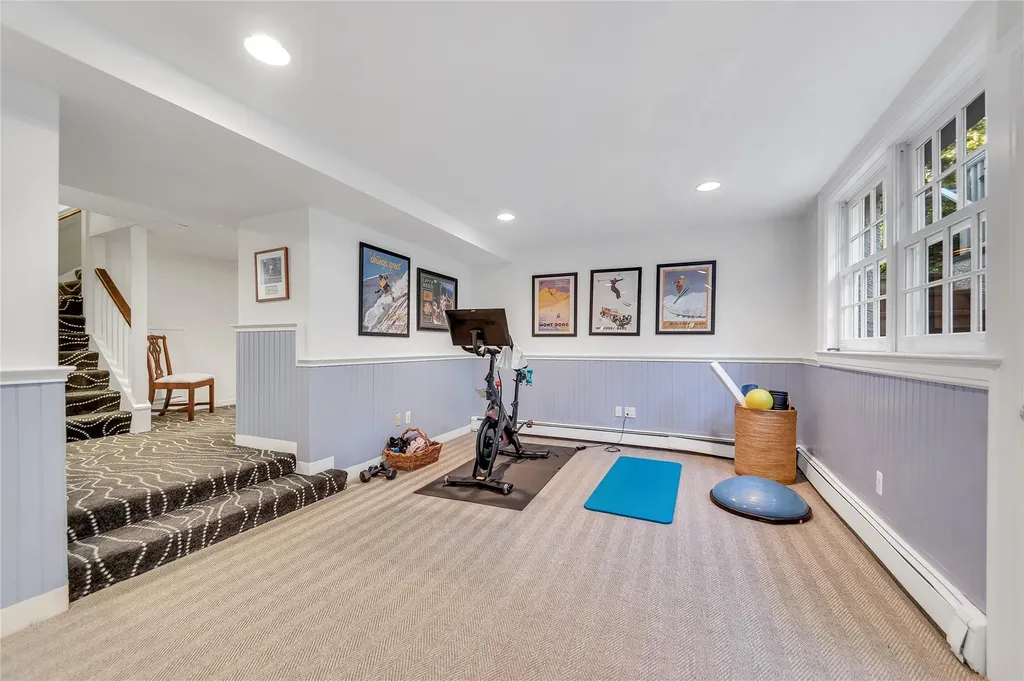 299 Pondfield Road Bronxville NY 10708