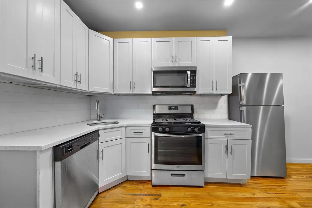 61 W 184th Street Bronx NY 10468
