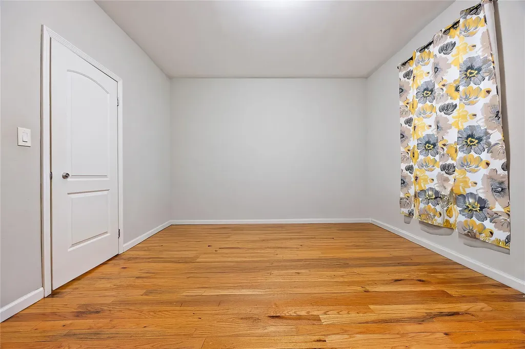 61 W 184th Street Bronx NY 10468