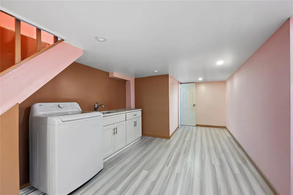 61 W 184th Street Bronx NY 10468