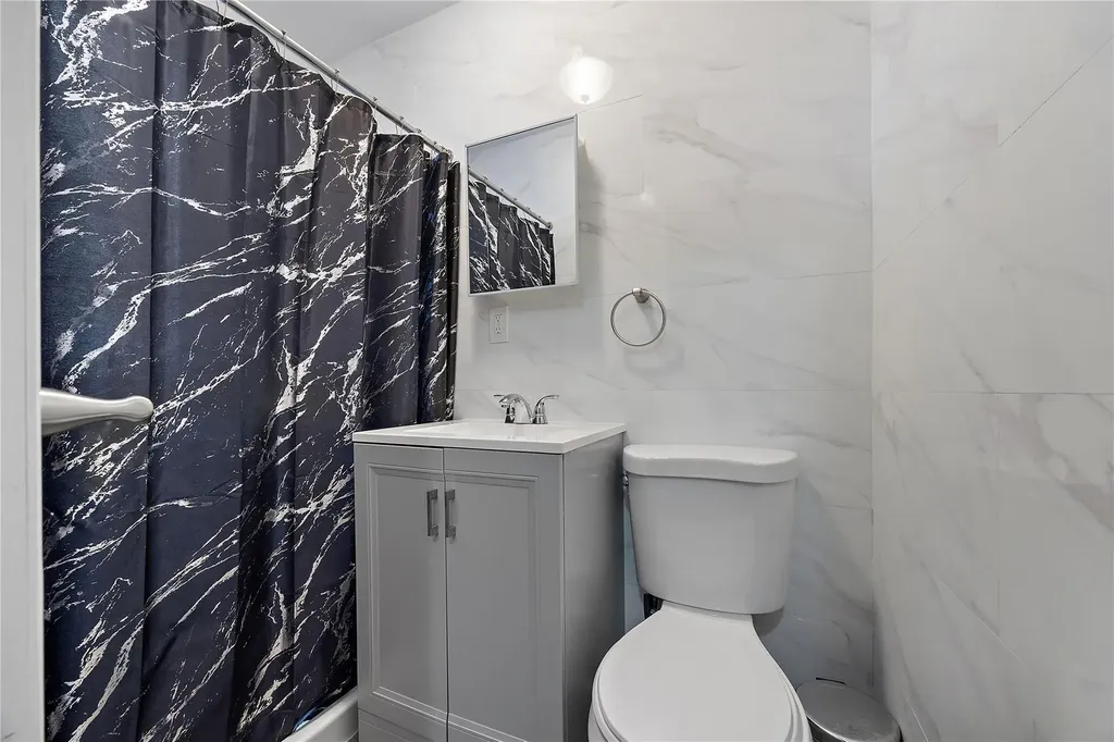 61 W 184th Street Bronx NY 10468