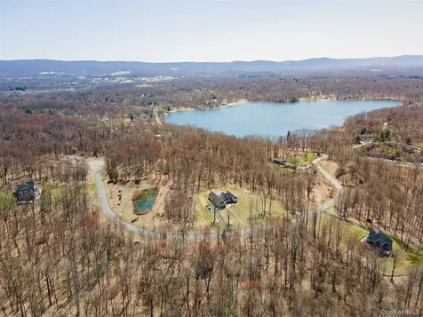 Stonecrest Lot #11 Court Hopewell Junction NY 12533