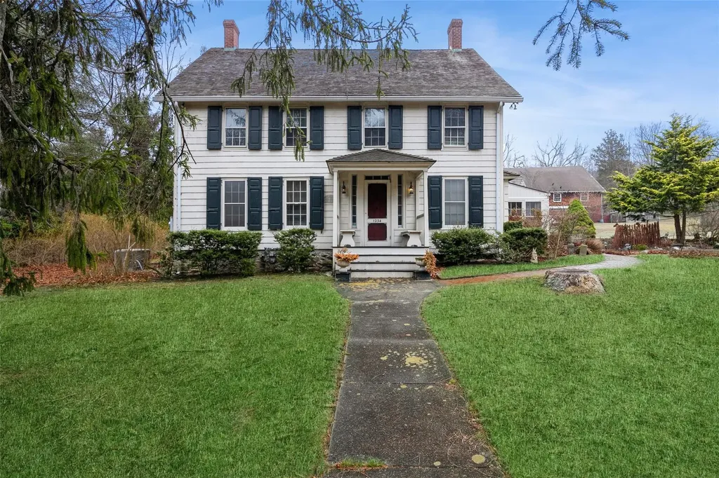 1234 N Country Road Brookhaven NY 11790