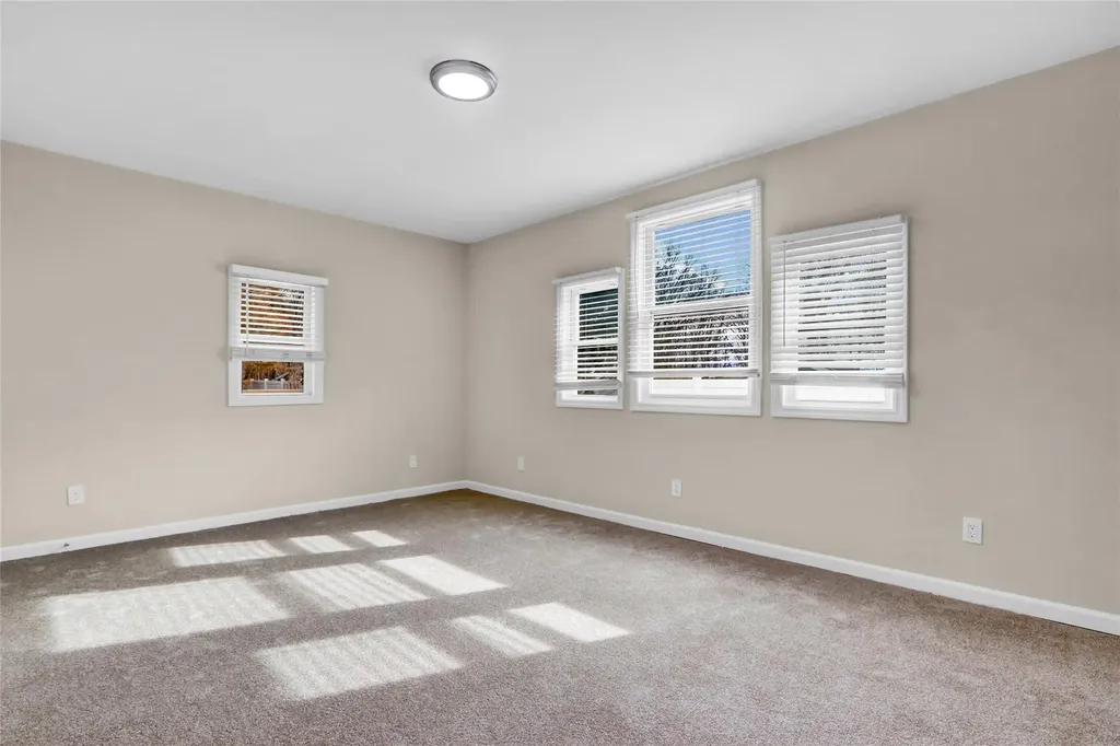 219 Floyd Road Shirley NY 11967