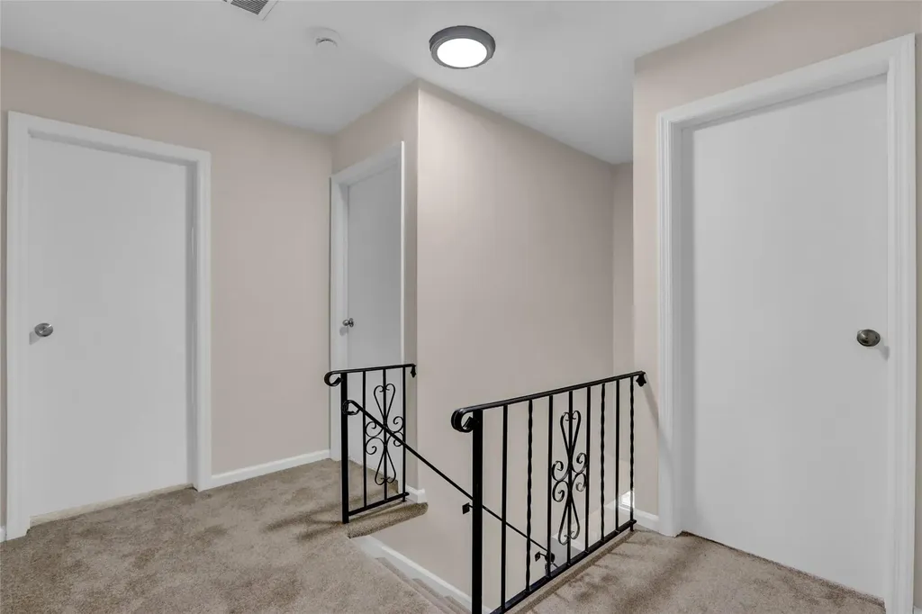 219 Floyd Road Shirley NY 11967