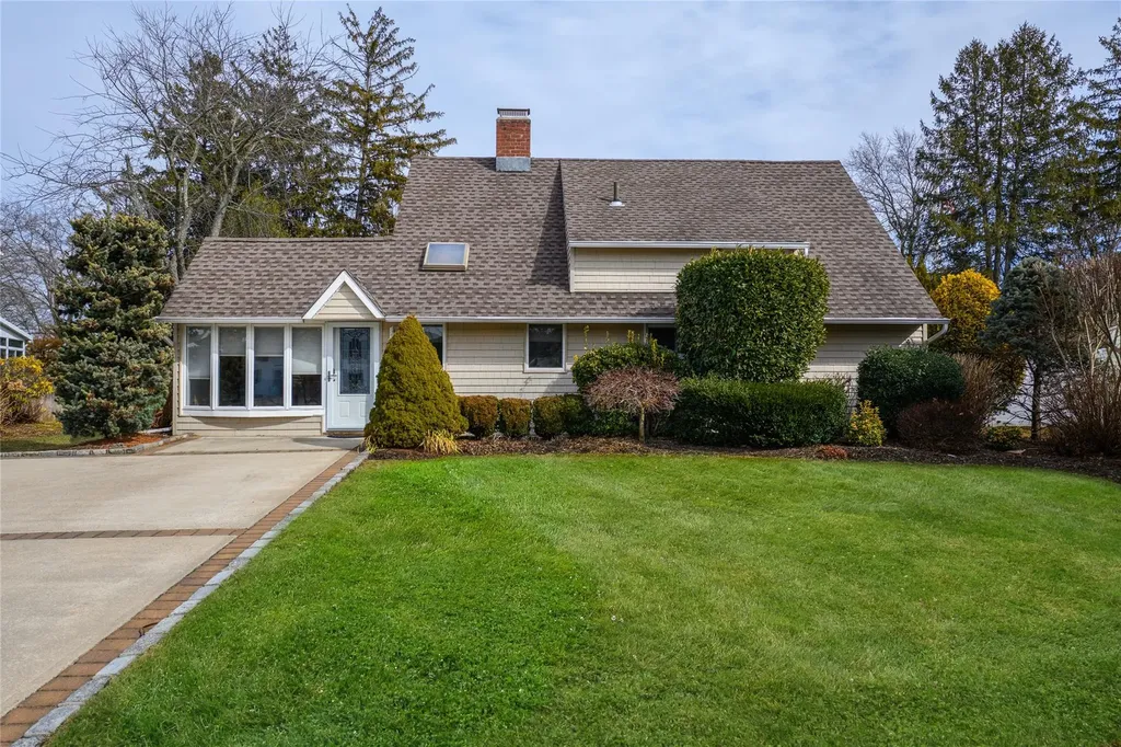 71 Mellow Lane Westbury NY 11590