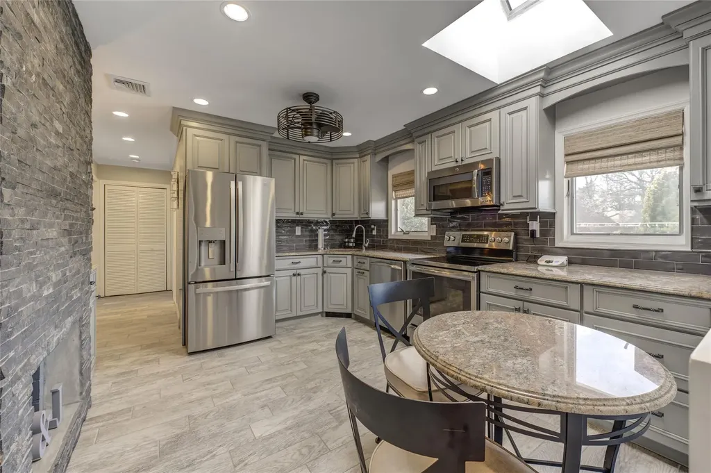 71 Mellow Lane Westbury NY 11590