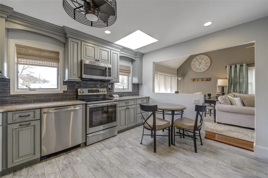 71 Mellow Lane Westbury NY 11590