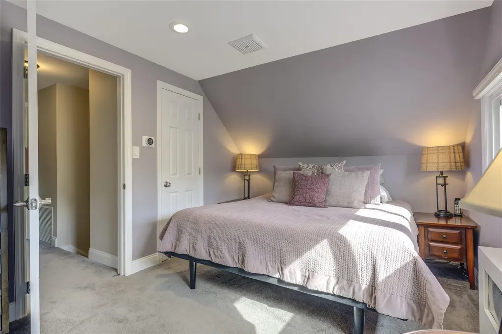 71 Mellow Lane Westbury NY 11590