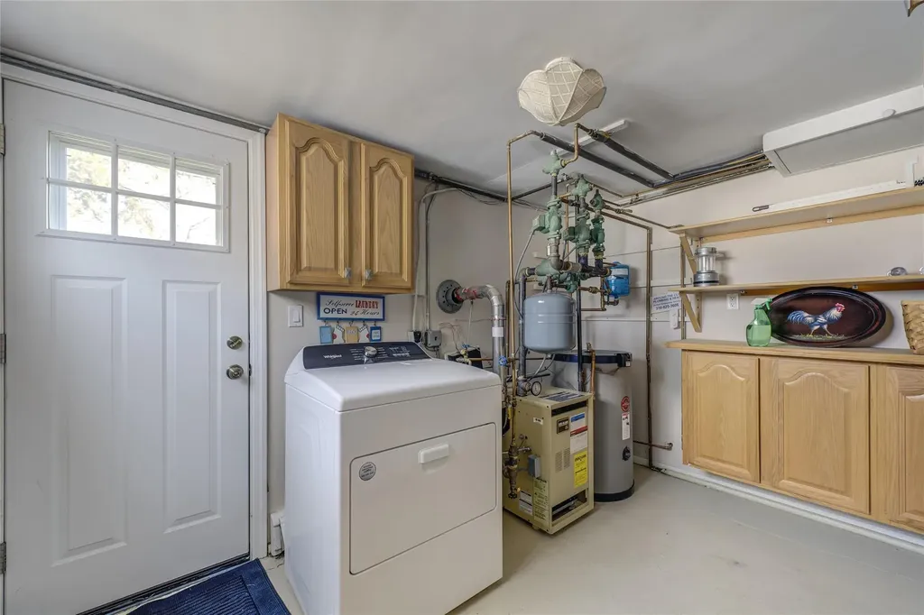 71 Mellow Lane Westbury NY 11590