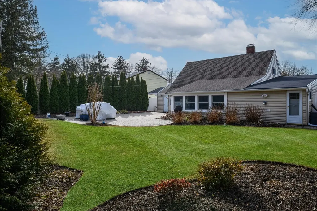 71 Mellow Lane Westbury NY 11590