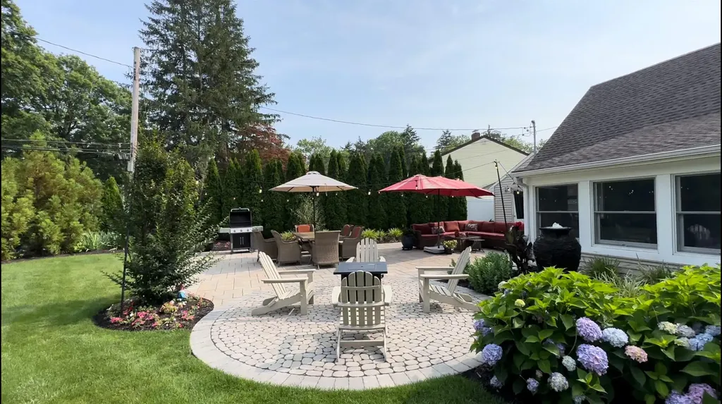 71 Mellow Lane Westbury NY 11590