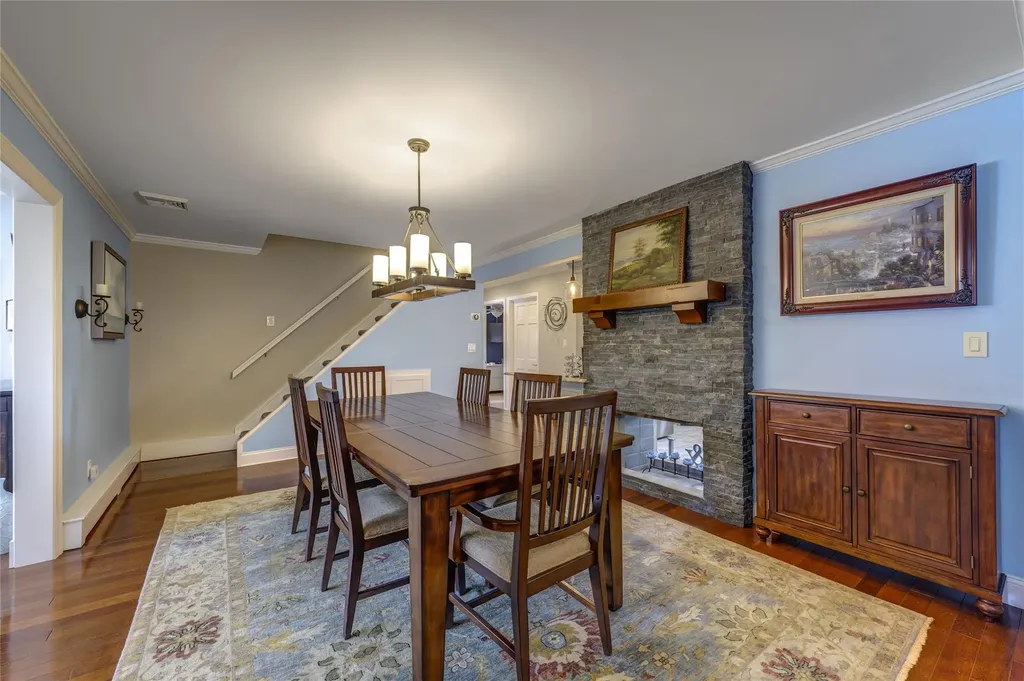 71 Mellow Lane Westbury NY 11590