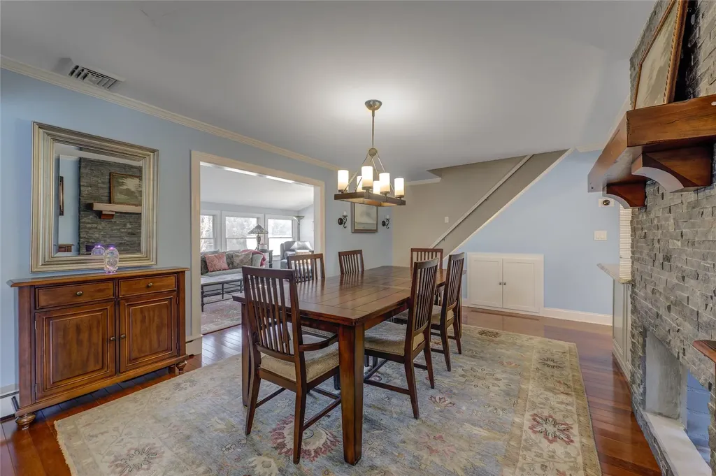 71 Mellow Lane Westbury NY 11590