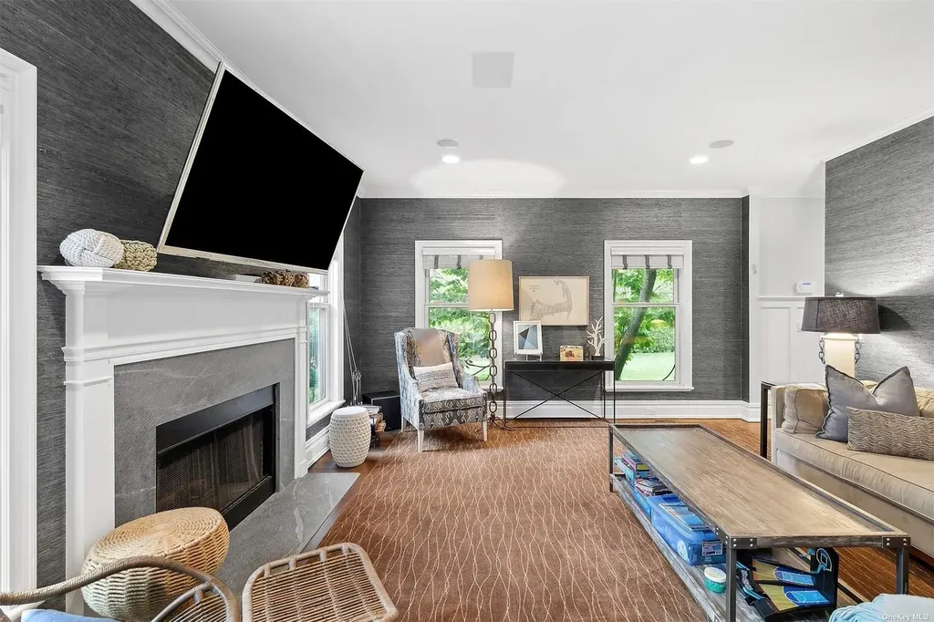 394 Mill Road Westhampton NY 11977