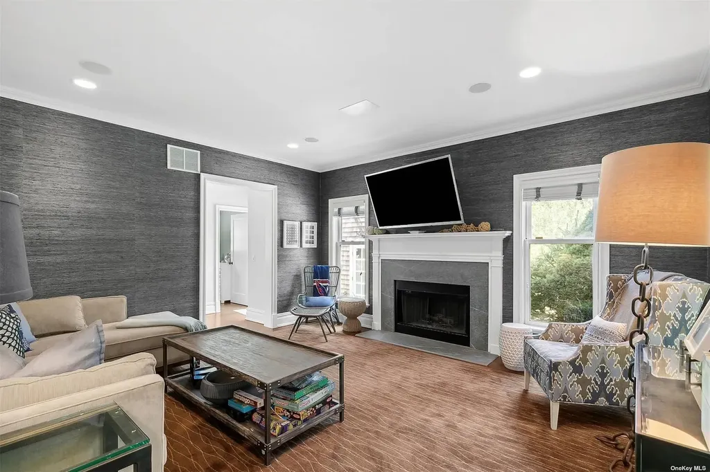 394 Mill Road Westhampton NY 11977