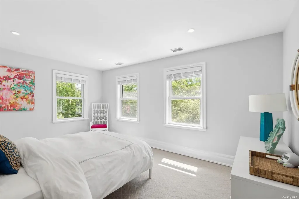 394 Mill Road Westhampton NY 11977