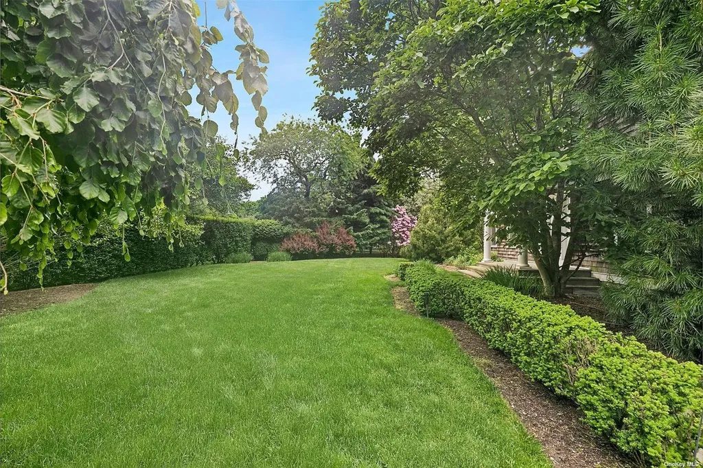 394 Mill Road Westhampton NY 11977