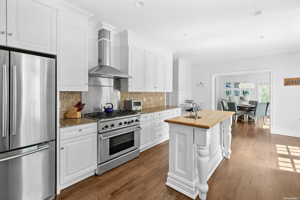 394 Mill Road Westhampton NY 11977