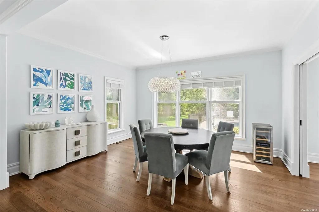 394 Mill Road Westhampton NY 11977