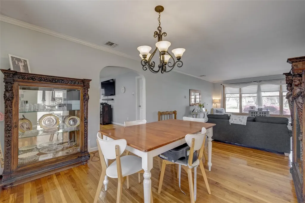 98 Gillette Avenue Patchogue NY 11772