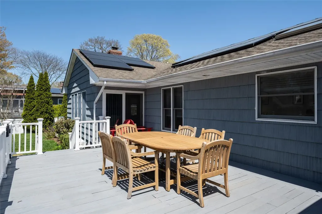 98 Gillette Avenue Patchogue NY 11772