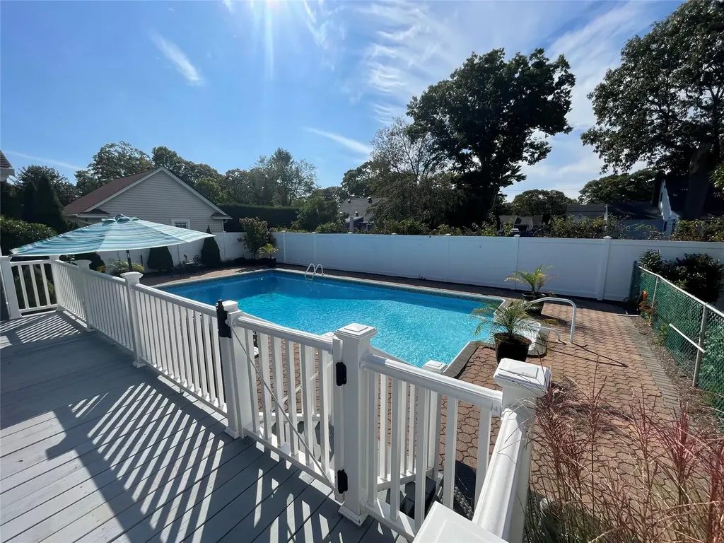 98 Gillette Avenue Patchogue NY 11772