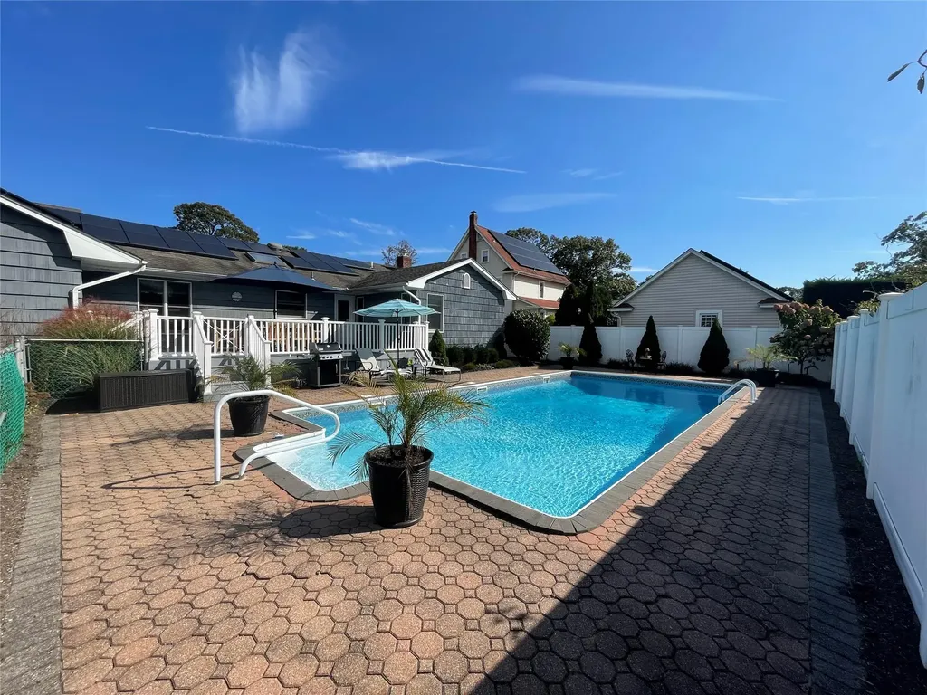 98 Gillette Avenue Patchogue NY 11772