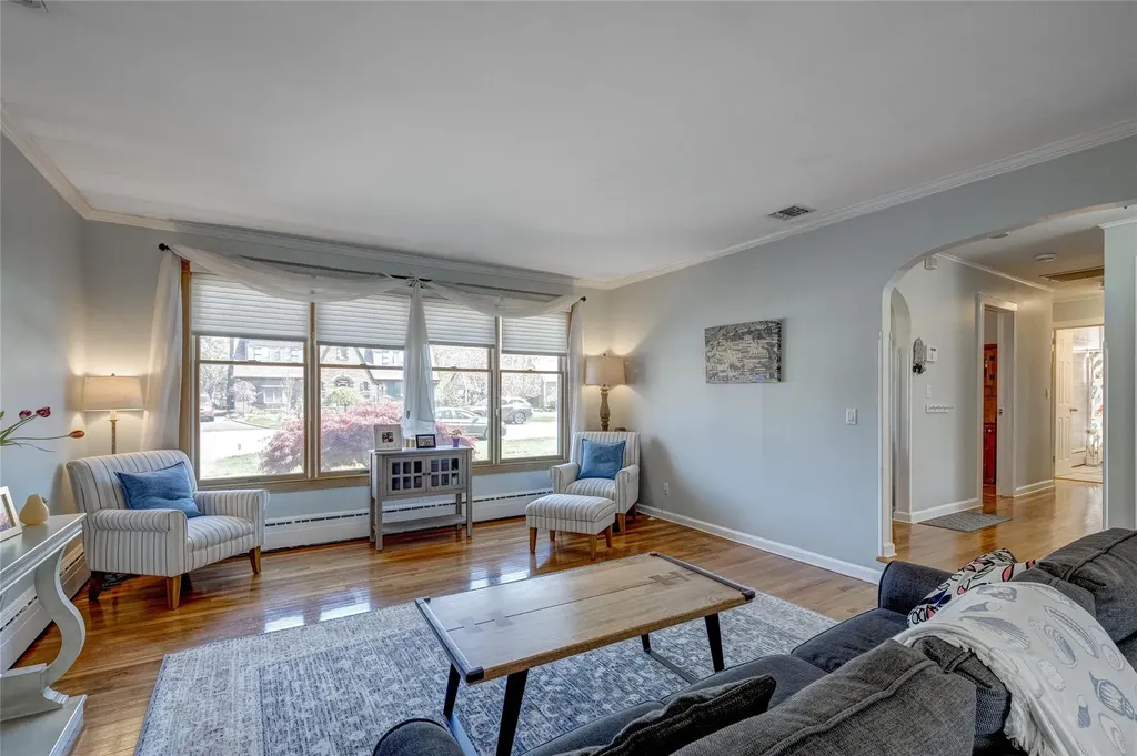 98 Gillette Avenue Patchogue NY 11772