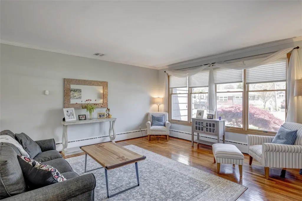 98 Gillette Avenue Patchogue NY 11772