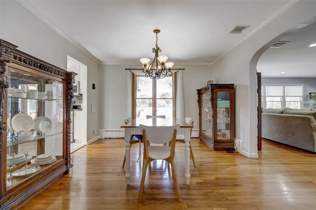 98 Gillette Avenue Patchogue NY 11772
