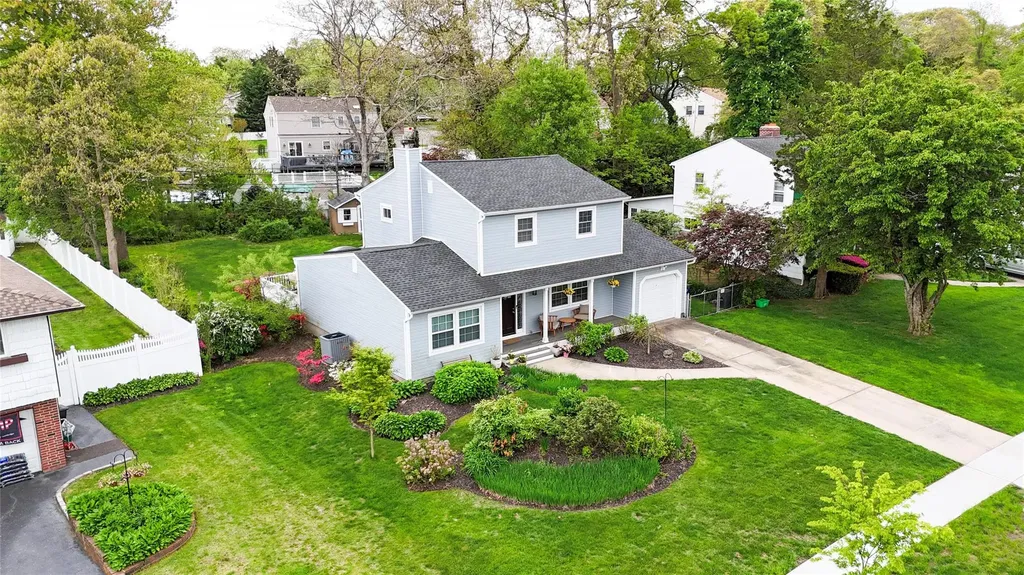 13a Saturn Boulevard Hauppauge NY 11788