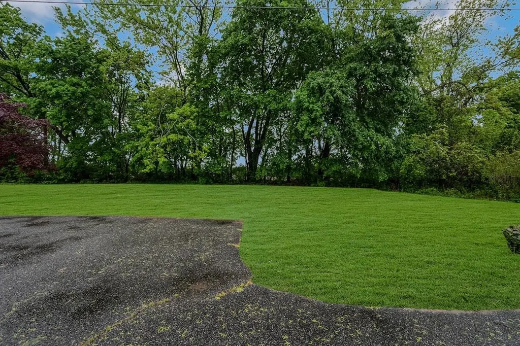 30 Hallock Street Riverhead NY 11901