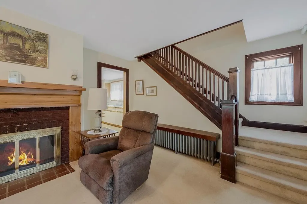 30 Hallock Street Riverhead NY 11901