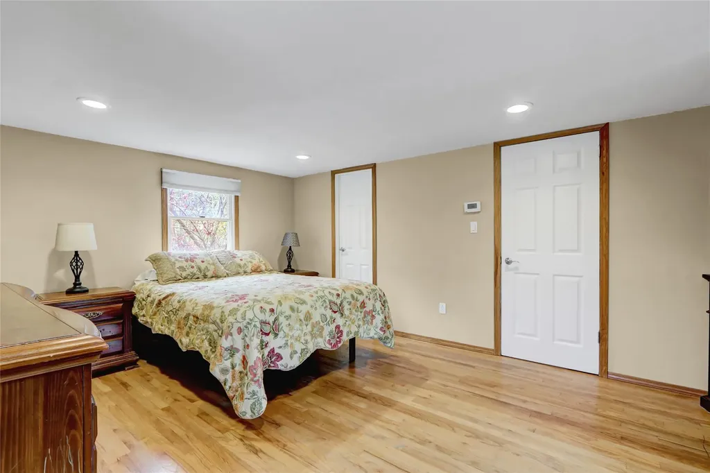34 Sams Path Rocky Point NY 11778