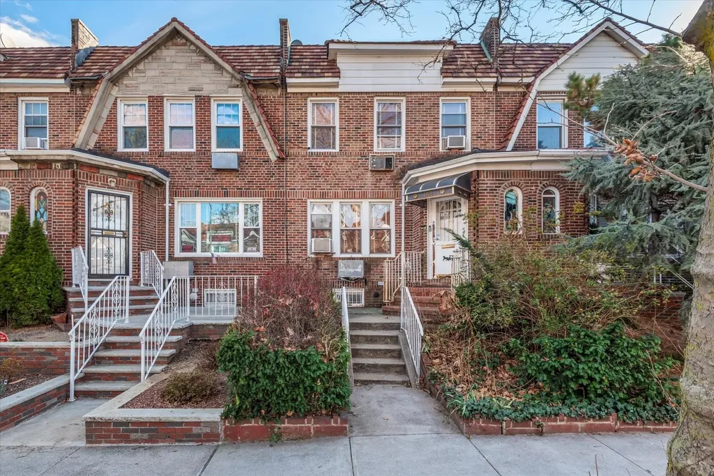 1862 Willoughby Avenue Ridgewood NY 11385