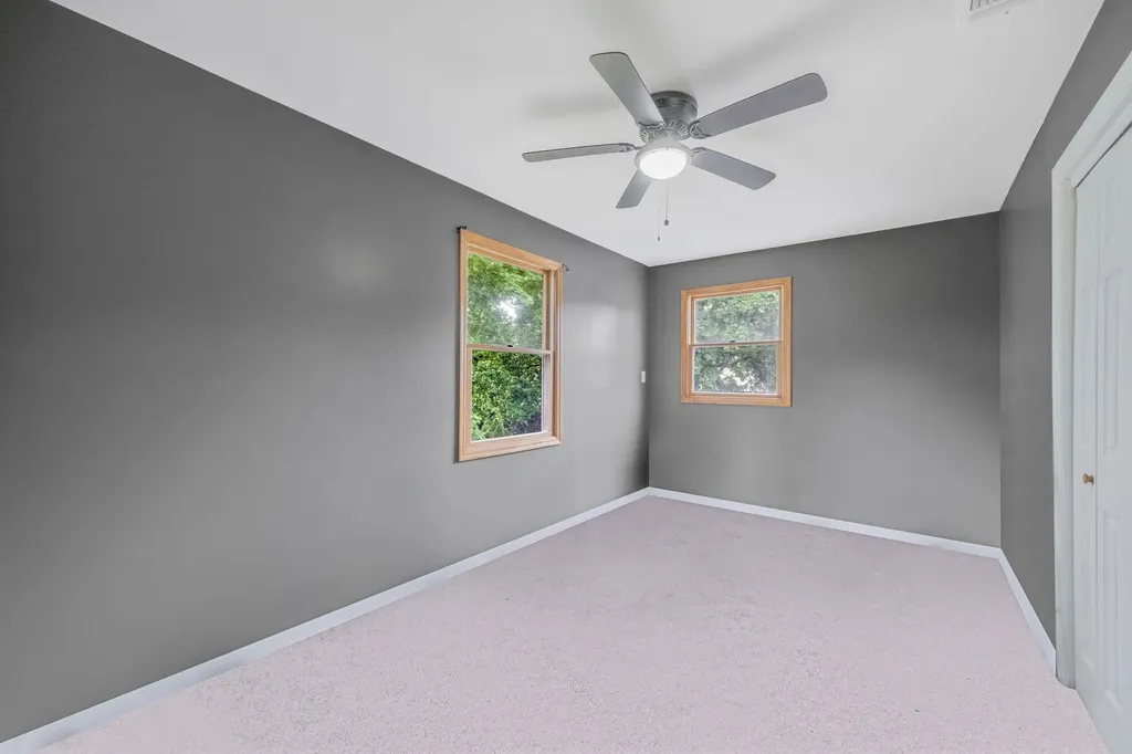4 Flintlock Lane Selden NY 11784