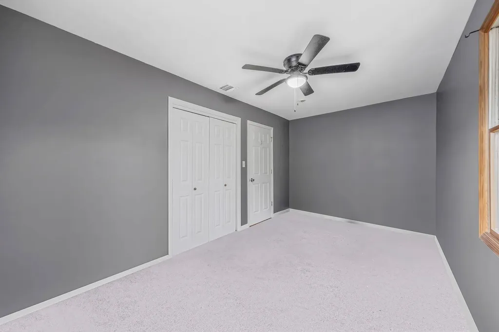 4 Flintlock Lane Selden NY 11784