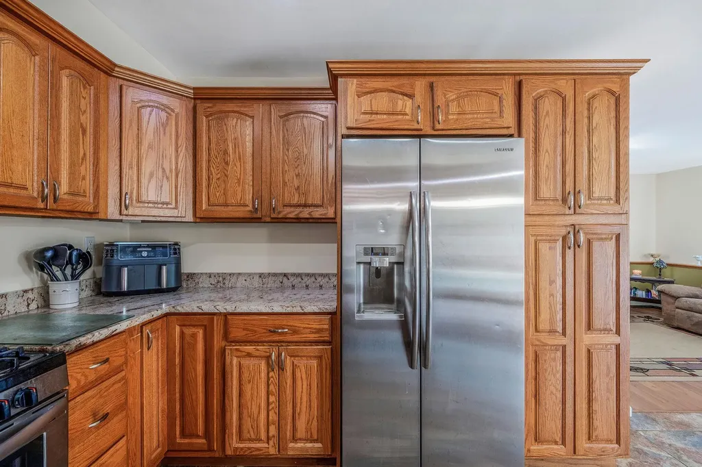 4 Flintlock Lane Selden NY 11784