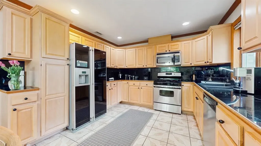 25 Westerly Street Yonkers NY 10704
