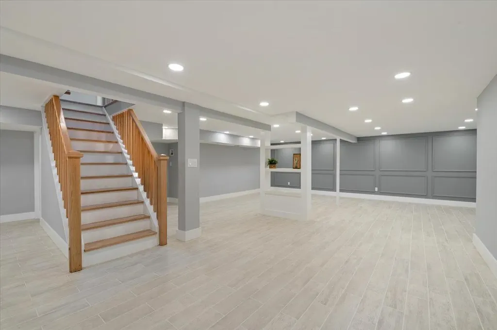 12 Graystone Lane Smithtown NY 11787