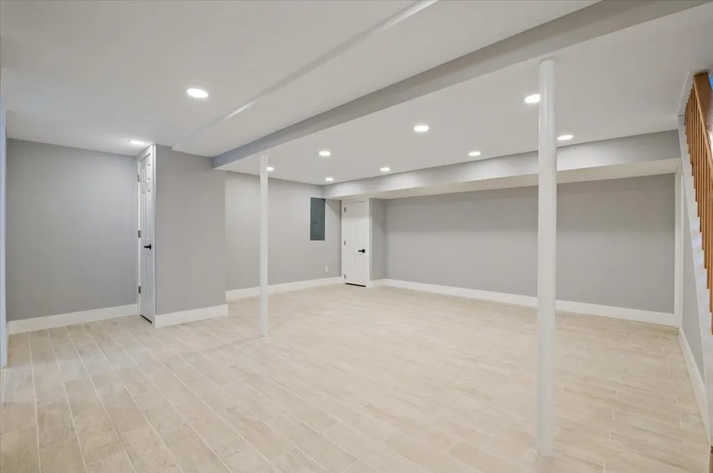 12 Graystone Lane Smithtown NY 11787