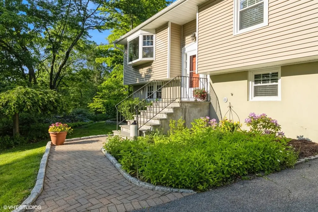 144 Shear Hill Road Mahopac NY 10541