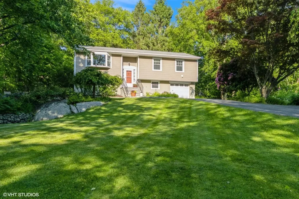 144 Shear Hill Road Mahopac NY 10541