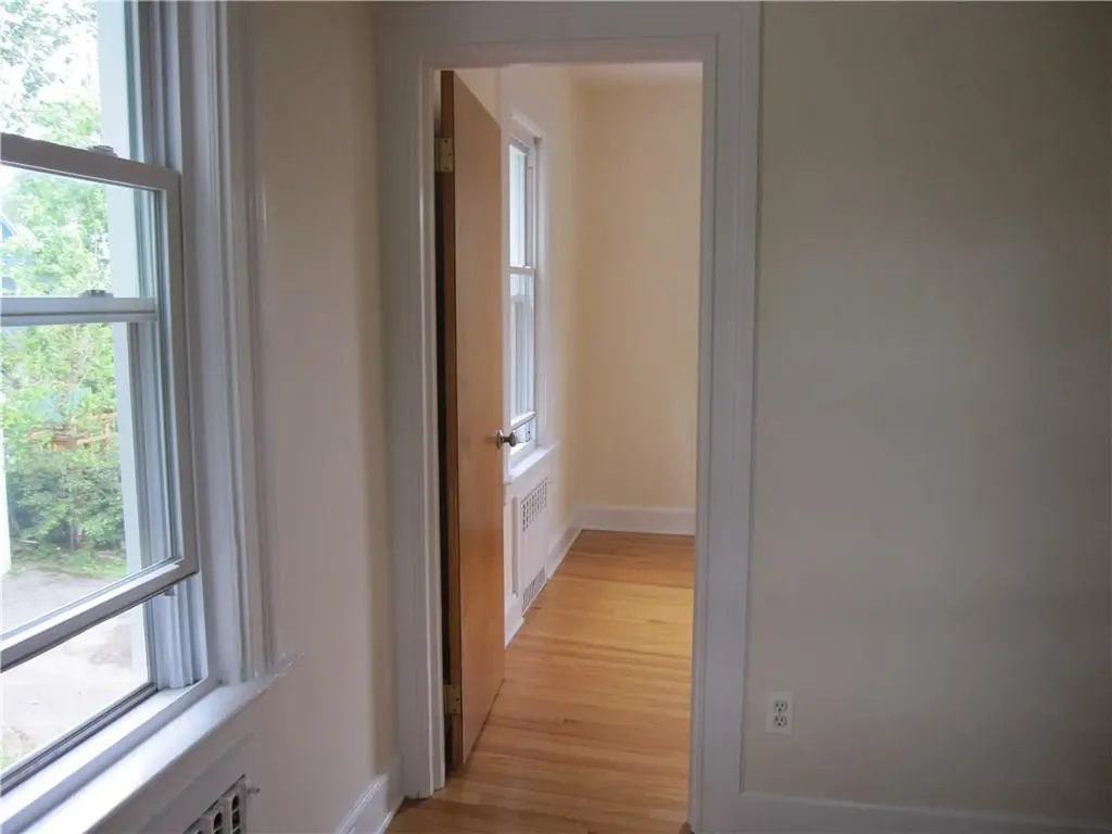 8 Winthrop Avenue Larchmont NY 10538
