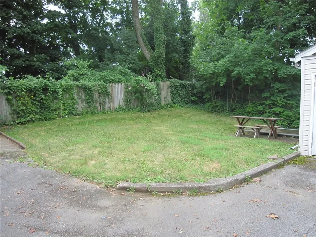 8 Winthrop Avenue Larchmont NY 10538