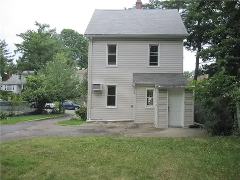 8 Winthrop Avenue Larchmont NY 10538