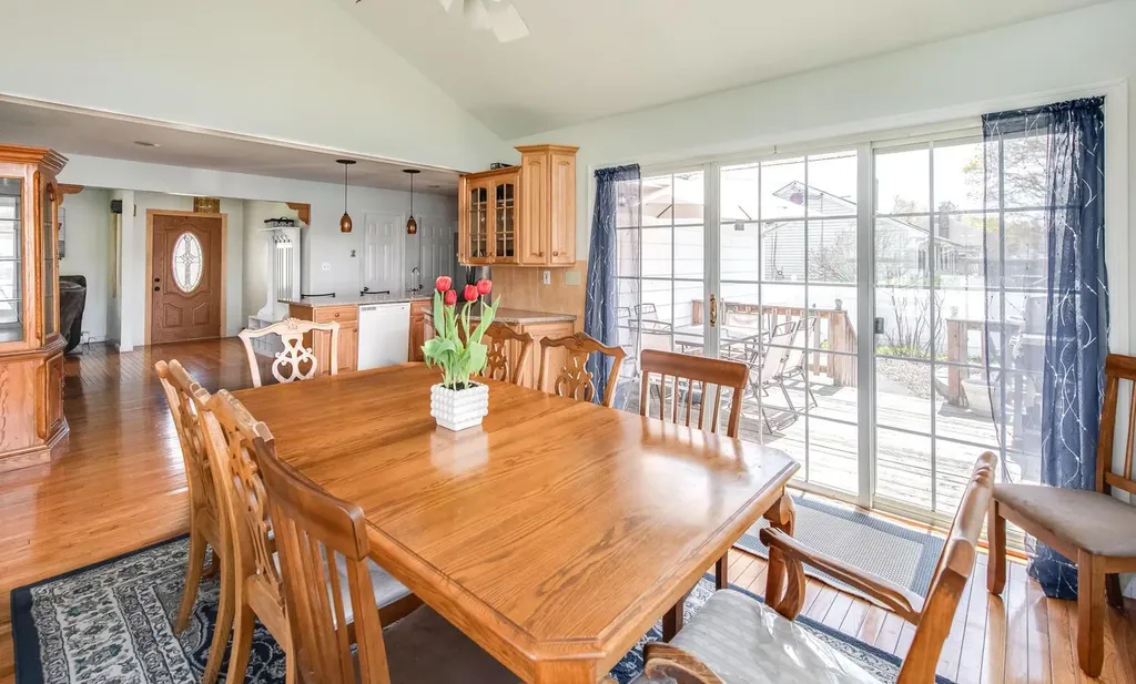 15 Simmons Drive Saugerties NY 12477