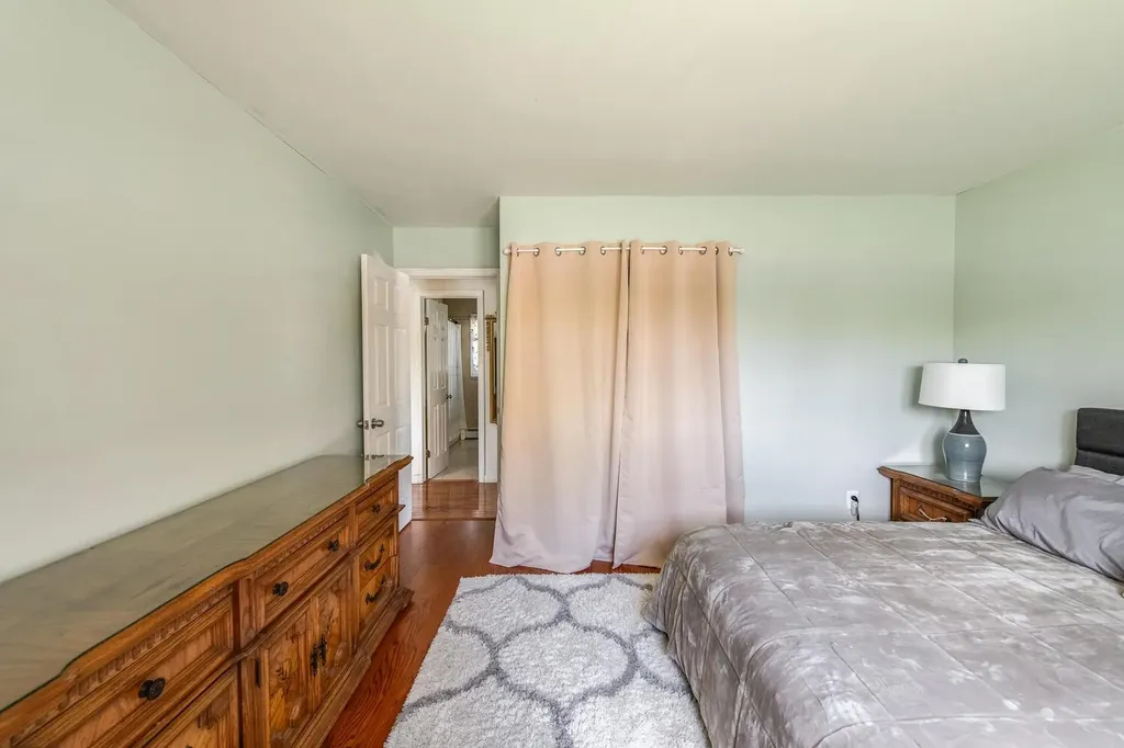 15 Simmons Drive Saugerties NY 12477